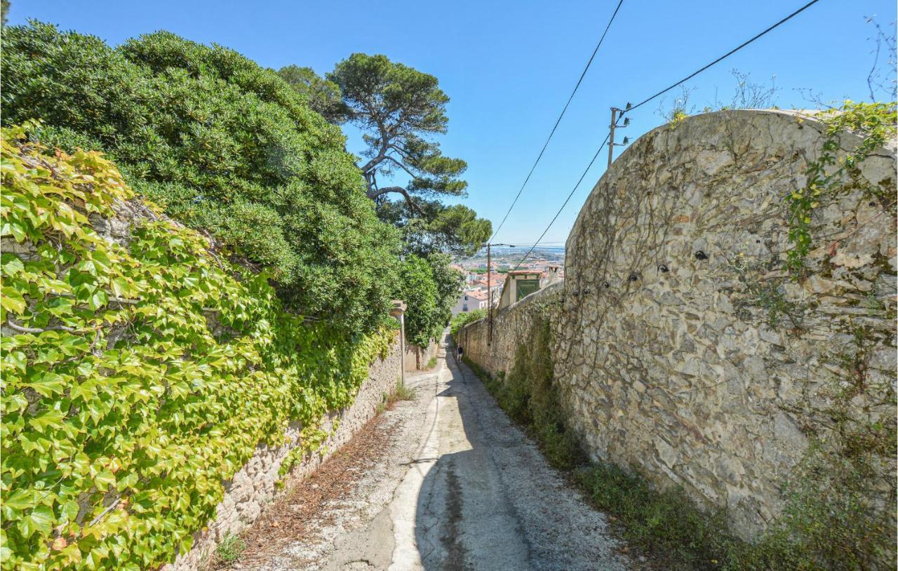 Cozy Home In Sete With Outdoor Swimming Pool Luaran gambar